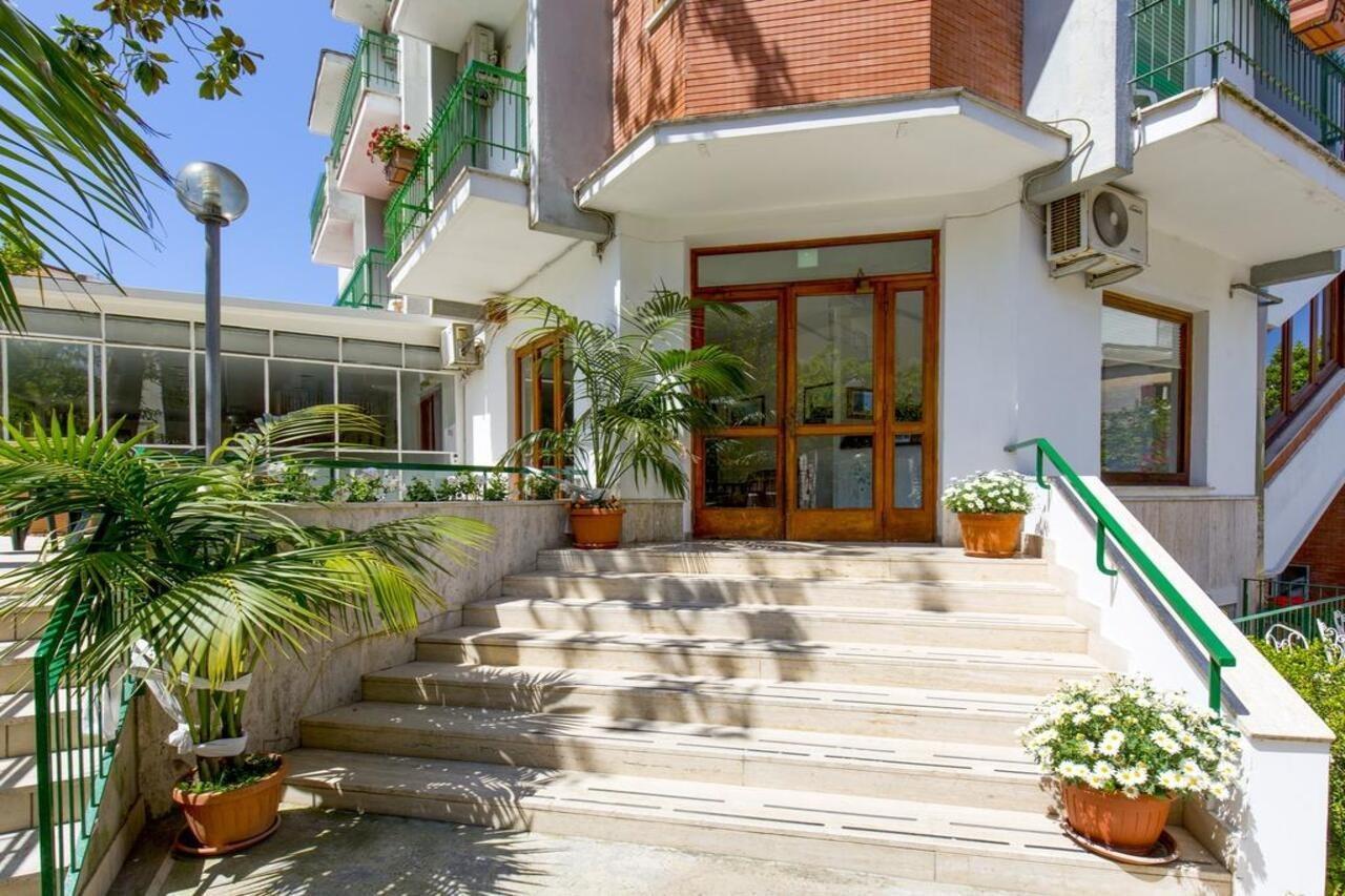 Hotel Angelina Sant'Agnello Bagian luar foto