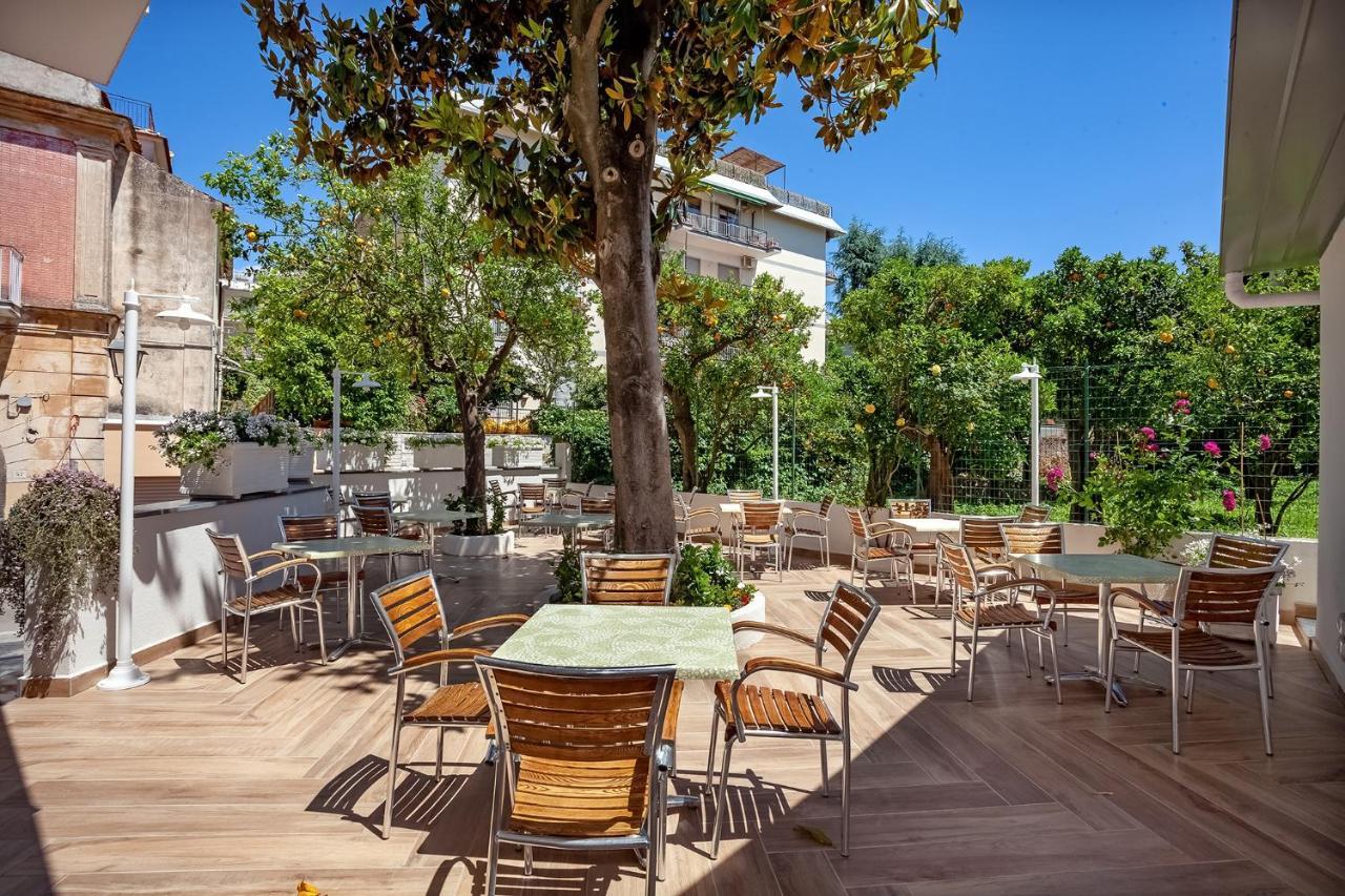 Hotel Angelina Sant'Agnello Bagian luar foto